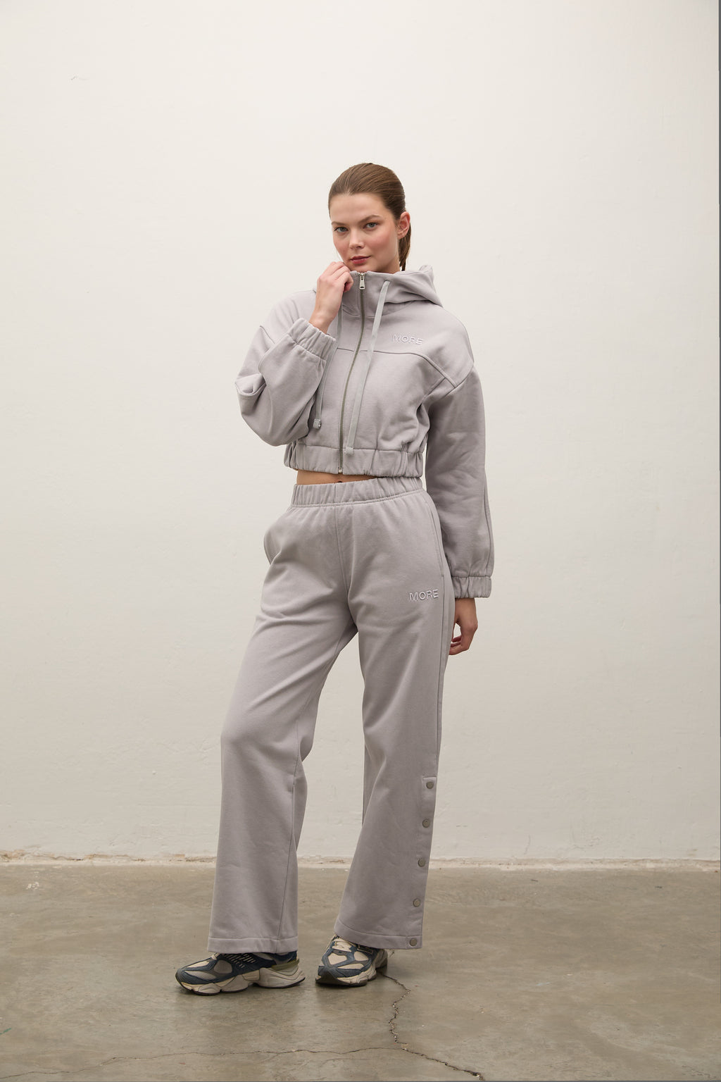 Indo Kapüşonlu Fermuarlı Crop Sweatshirt - Gri