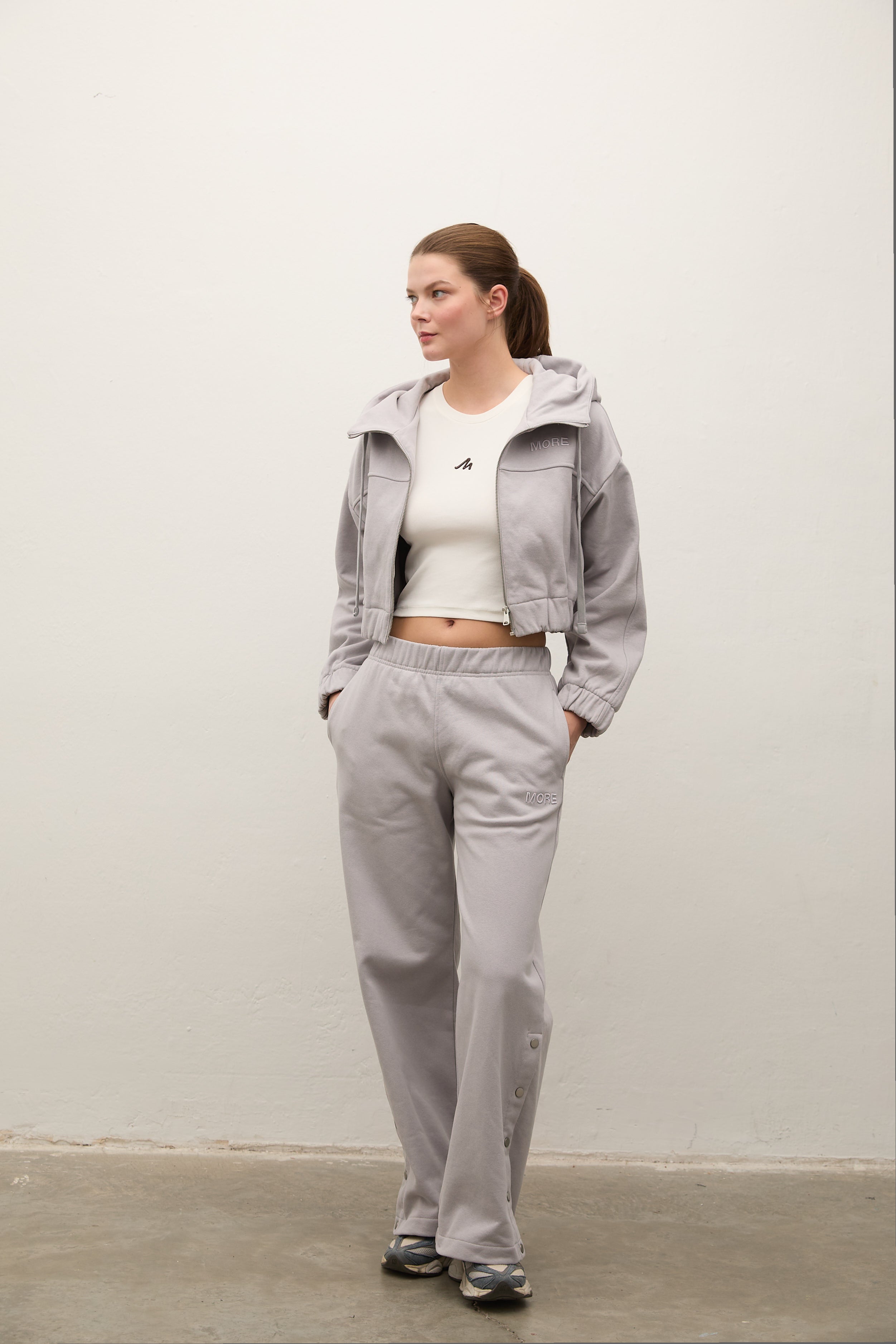 Indo Kapüşonlu Fermuarlı Crop Sweatshirt - Gri